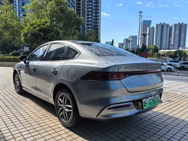 BYD Qin PLUS — Фото автомобиля 6