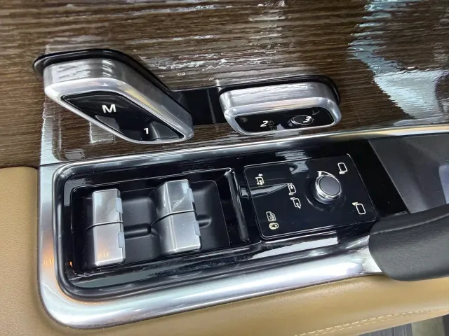 Land Rover Range Rover — Фото автомобиля 21