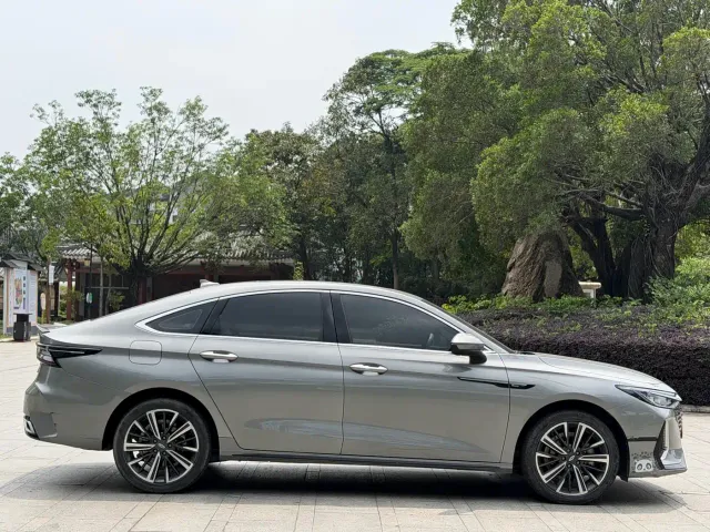 Chery Arrizo 8 — Фото автомобиля 4