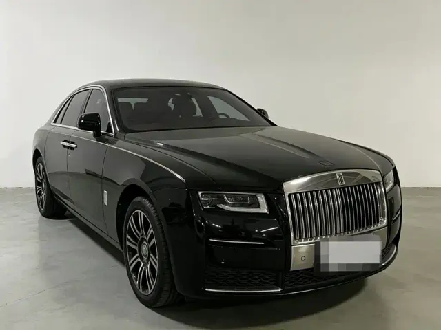 Rolls-Royce Ghost — Фото автомобиля 2