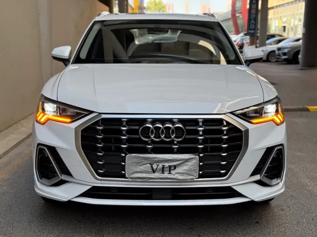 Audi Q3 — Фото автомобиля 2