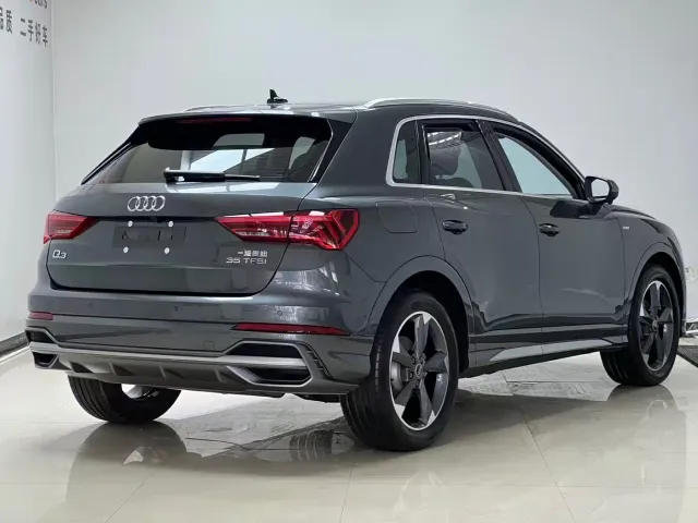 Audi Q3 — Фото автомобиля 4
