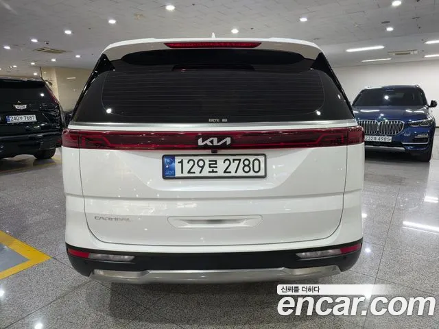 Kia Carnival 4th Gen — Фото автомобиля 4