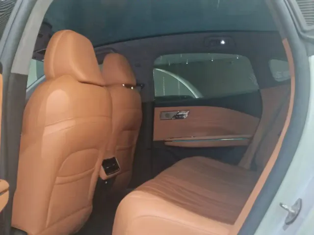 Geely Galaxy Xingyao 8 — Фото автомобиля 8