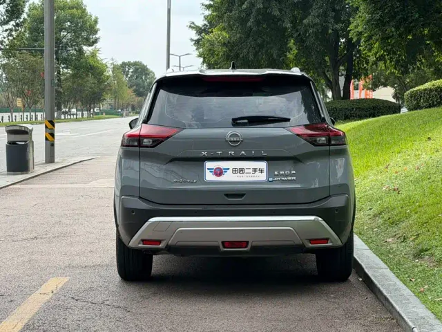 Nissan X-Trail 2023 e-POWER Super Hybrid Dual Motor AWD Supreme Edition — Фото автомобиля 5