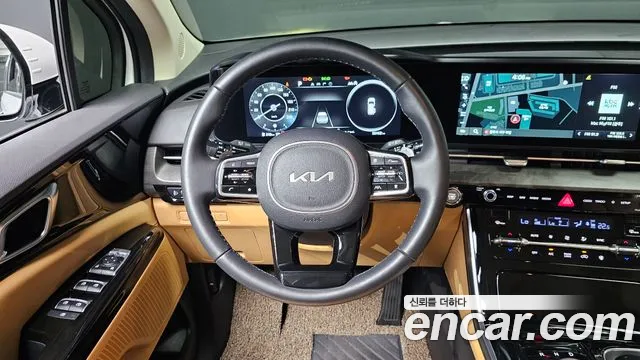 Kia Carnival Generation 4 — Фото автомобиля 12