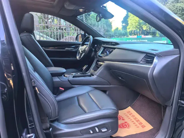 Cadillac XT5 — Фото автомобиля 15
