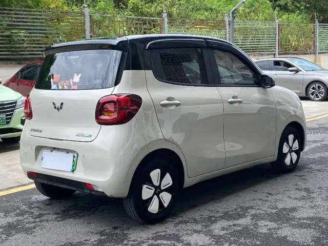 Wuling Hongguang Mini EV — Фото автомобиля 6