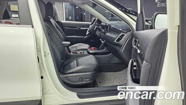 Kia Seltos Новый Seltos Бензин 2.0 4WD — Фото автомобиля 3