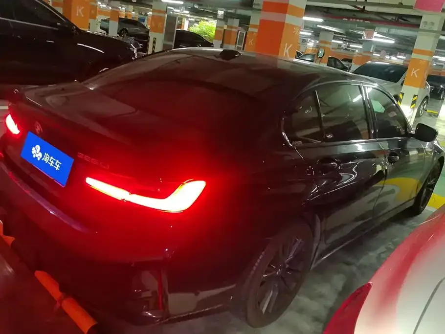 BMW BMW 3 Series 2023 325Li M Sport Black Night Package — Фото автомобиля 3