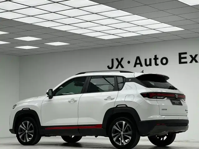 Changan CS35 Plus — Фото автомобиля 23