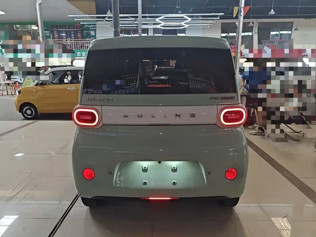 Wuling Hongguang Mini EV — Фото автомобиля 5