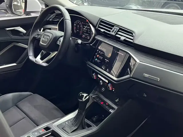 Audi Q3 — Фото автомобиля 22
