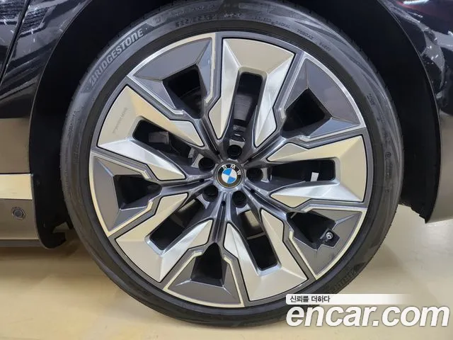 BMW 7-Series — Фото автомобиля 5