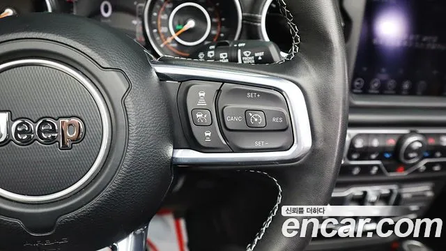 Jeep Wrangler JL — Фото автомобиля 17
