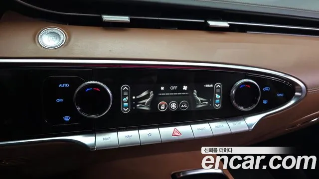 Genesis GV70 2.5T Бензин 2WD — Фото автомобиля 18