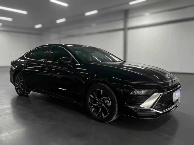 Hyundai Sonata — Фото автомобиля 3