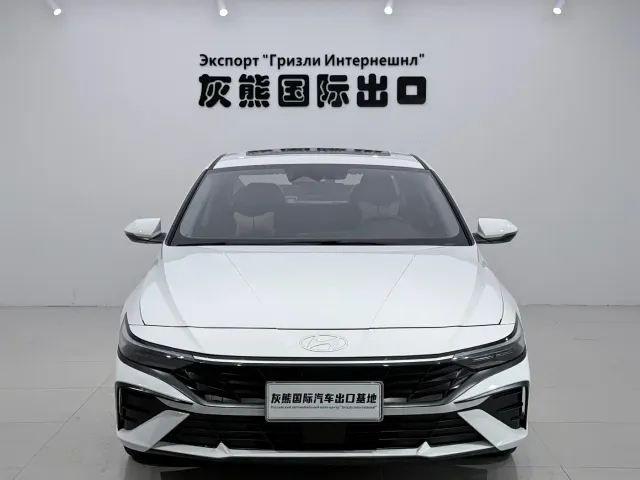 Hyundai Elantra — Фото автомобиля 2