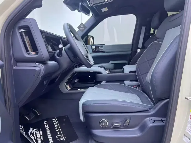 BYD FangChengBao Leopard 5 — Фото автомобиля 5
