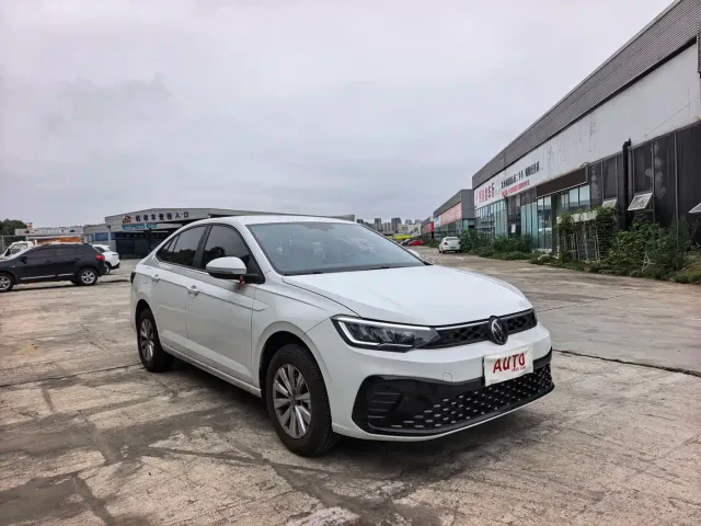 Volkswagen Lavida — Фото автомобиля 3