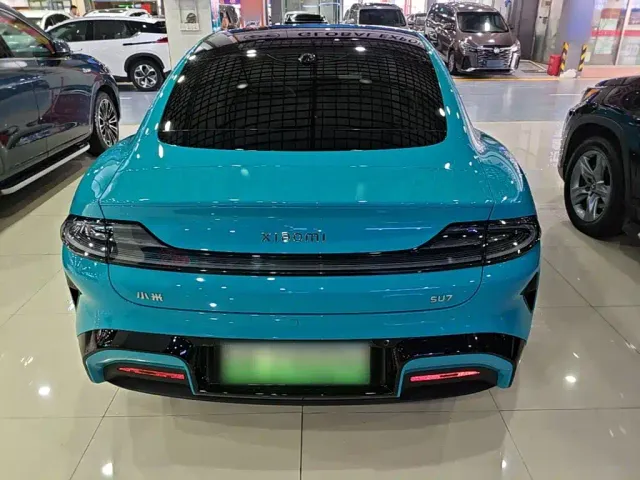 Xiaomi SU7 — Фото автомобиля 5