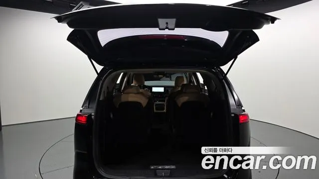 Kia Canival Carnival 4 поколение 9 мест Prestige — Фото автомобиля 30