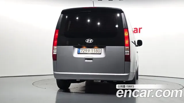 Hyundai Staria Staria 4WD Tourer 11 мест — Фото автомобиля 4