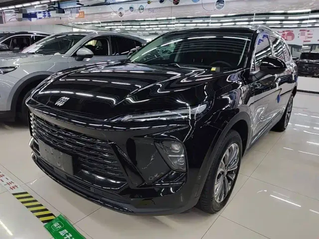 Фотография автомобиля — Buick Envision Plus