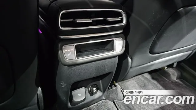 Genesis GV80 — Фото автомобиля 30
