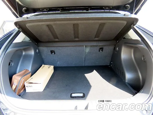 Hyundai Kona SX2 — Фото автомобиля 17