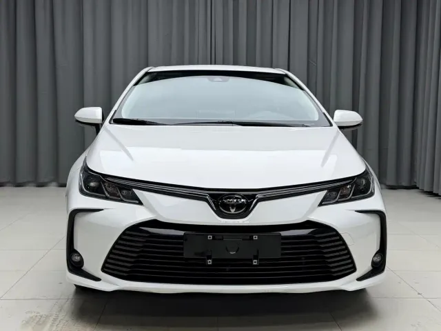 Toyota Corolla — Фото автомобиля 2