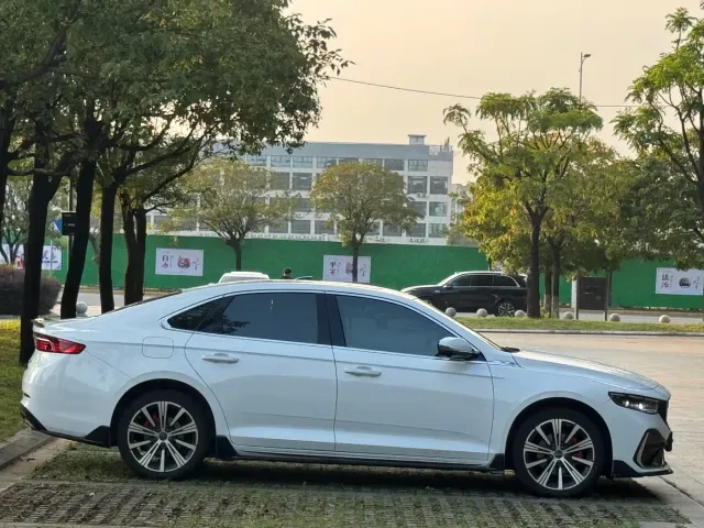 Geely Xingrui — Фото автомобиля 15