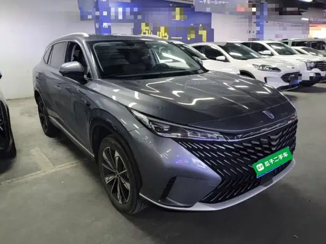 Roewe RX5 — Фото автомобиля 3