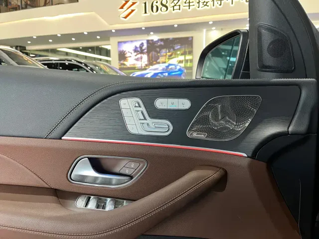Mercedes-Benz GLE-Class — Фото автомобиля 9
