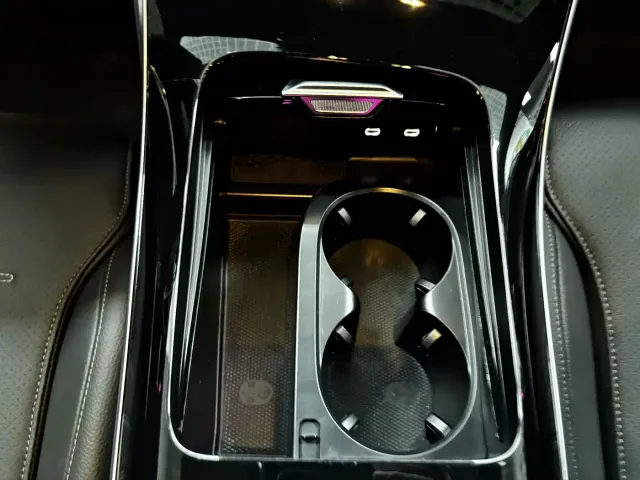 Mercedes-Benz C-Class — Фото автомобиля 18