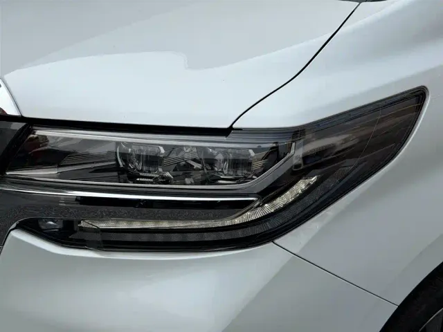 Toyota Alphard — Фото автомобиля 18