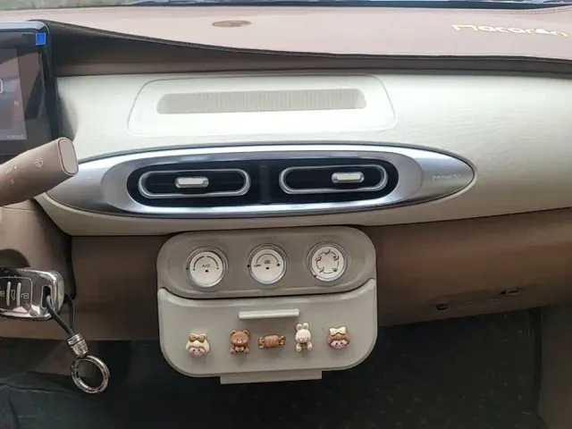 Wuling Hongguang Mini EV — Фото автомобиля 12