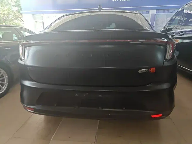 Arcfox Alpha T — Фото автомобиля 3
