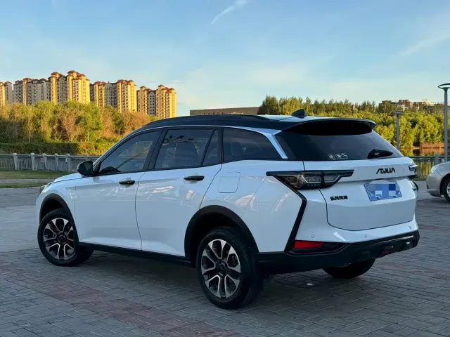 Dongfeng Yixuan GS — Фото автомобиля 7
