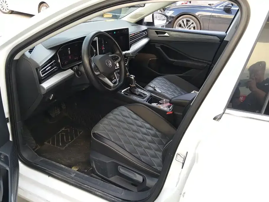 Volkswagen Sagitar 2024 300TSI DSG Surpass Edition — Фото автомобиля 9