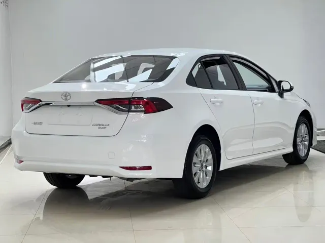 Toyota Corolla — Фото автомобиля 6