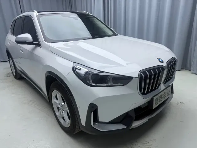 BMW X1 — Фото автомобиля 3
