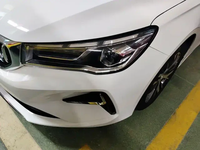 Geely Emgrand — Фото автомобиля 23