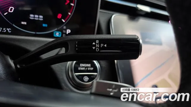 Mercedes-Benz E-Class — Фото автомобиля 8