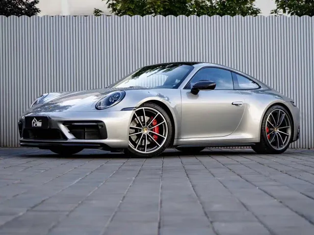 Porsche 911 — Фото автомобиля 3