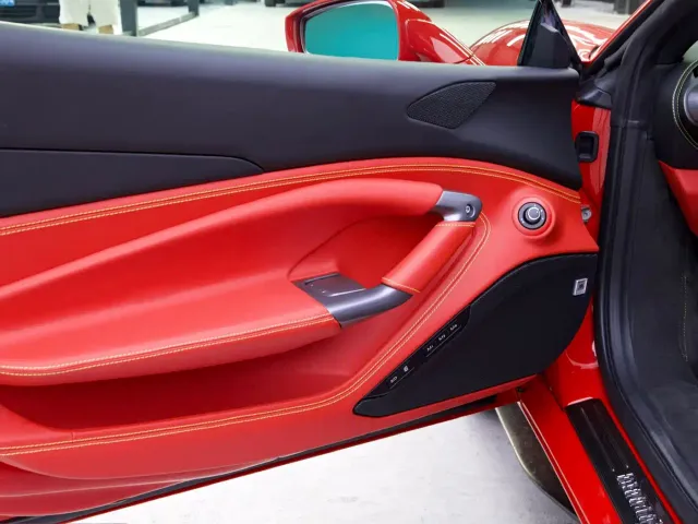 Ferrari F8 — Фото автомобиля 23