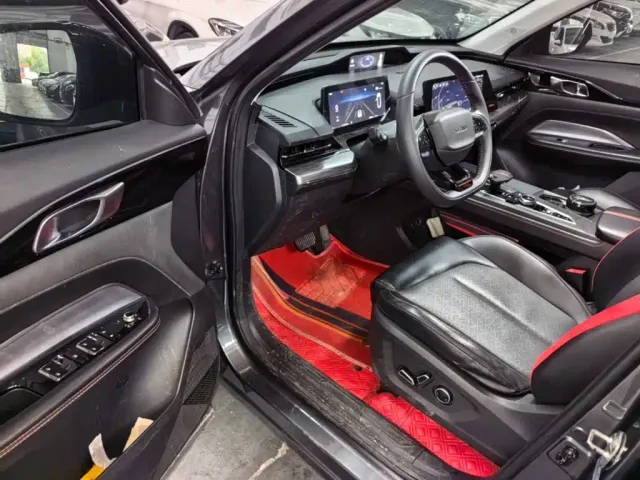 Changan Z6 — Фото автомобиля 15