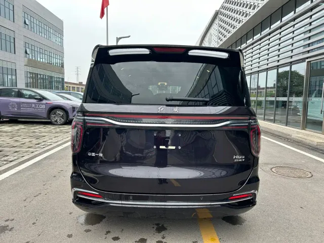 Hongqi HQ9 PHEV — Фото автомобиля 14