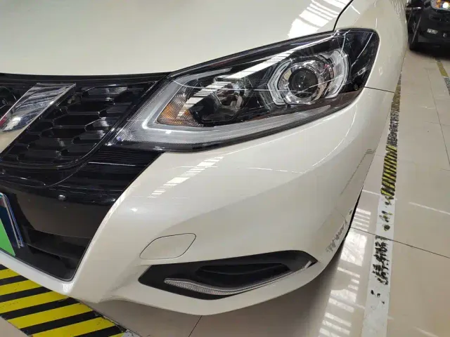 Nissan Tiida — Фото автомобиля 17