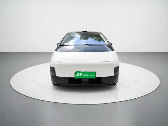 Li Auto MEGA — Фото автомобиля 2